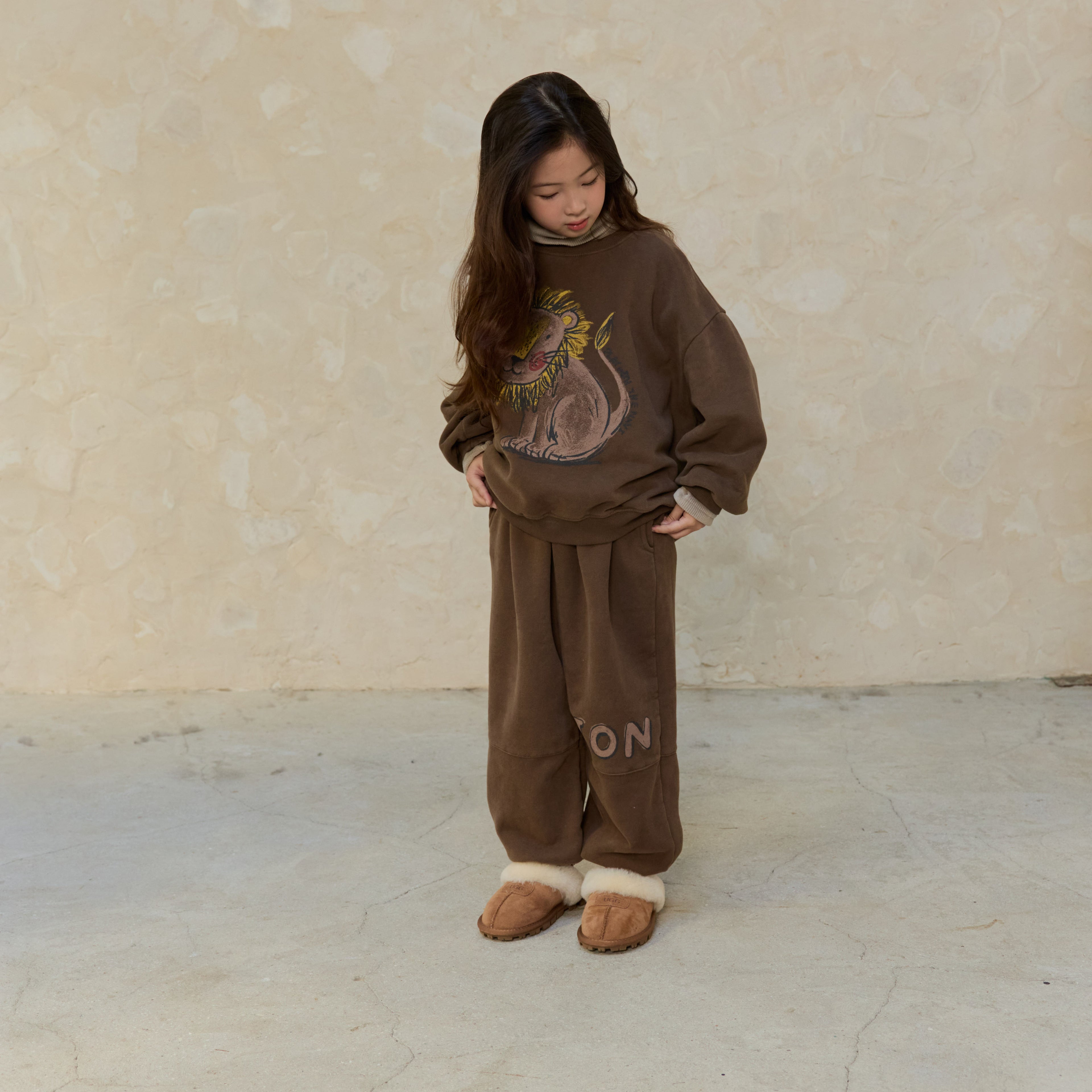 Lazy Lion sweatshirt