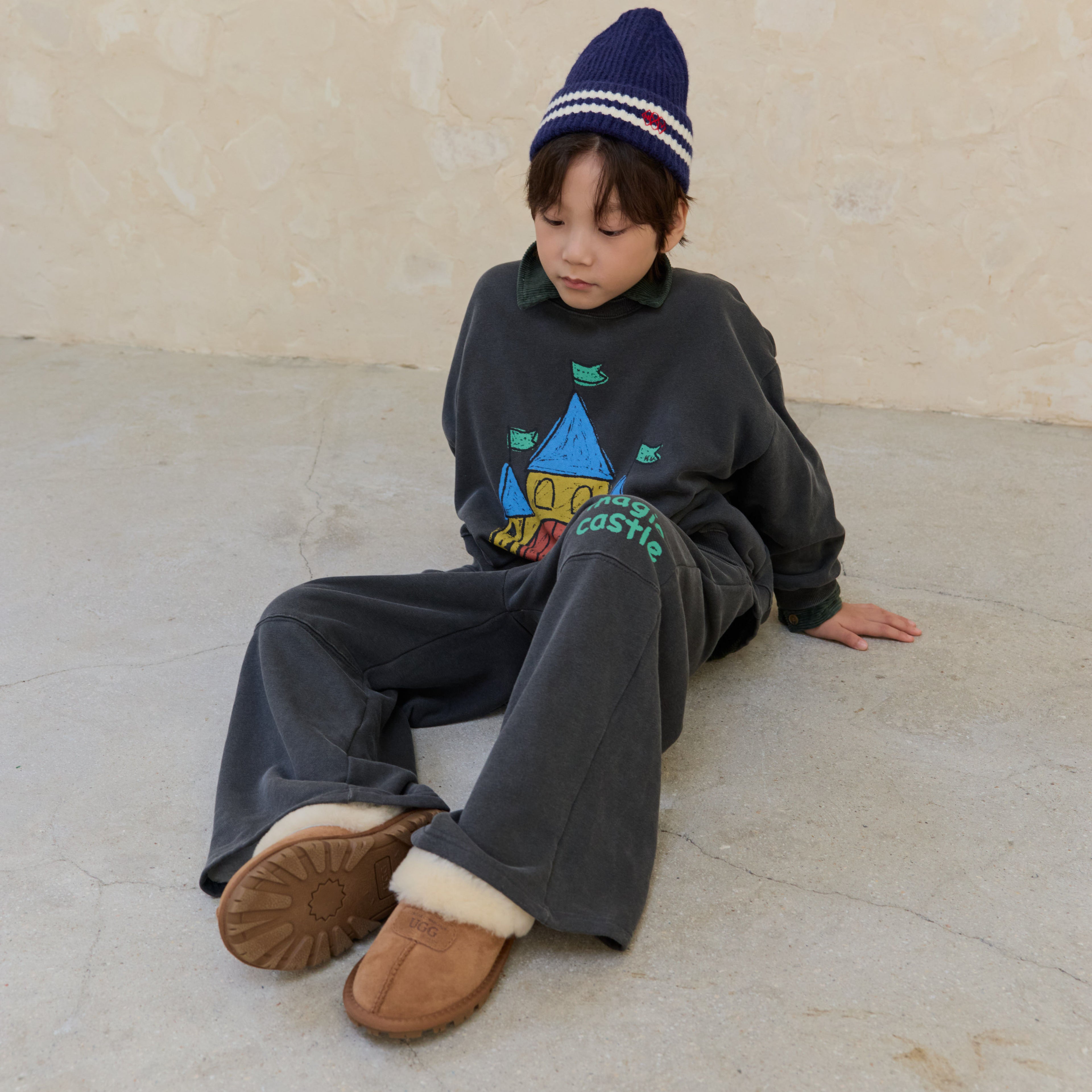 Clumsy castle sweatpants